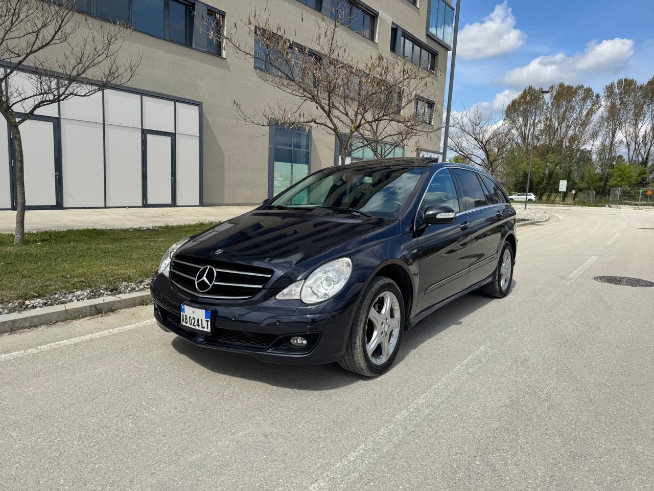 Mercedes-Benz R-Class